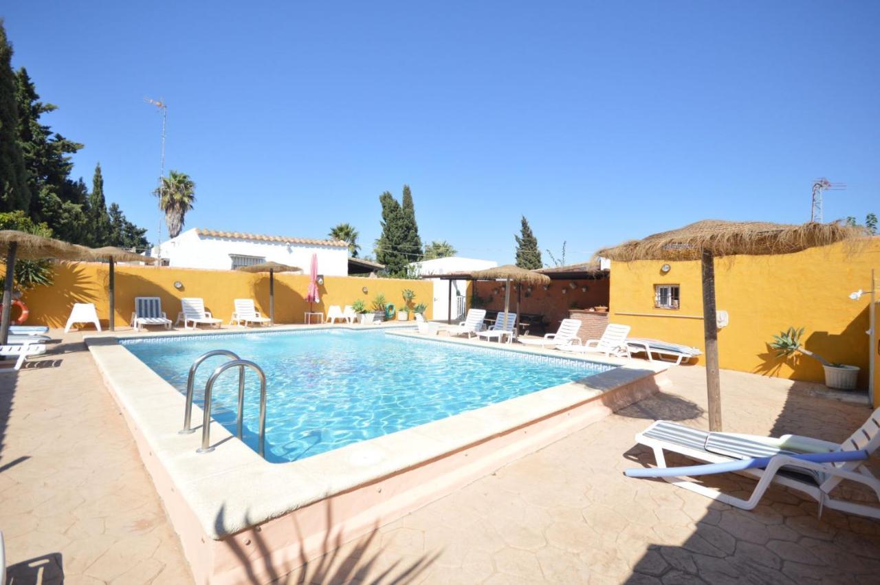 Estudios Con Piscina Compartida En Conil. * Cadiz
